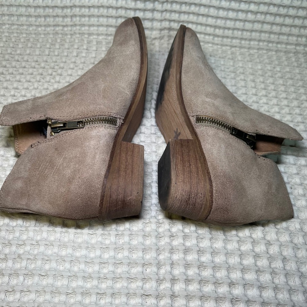 Splendid Women's Suede Ankle Boots Taupe Side Zip Block Heel Size 6.5M - Picture 5 of 7
